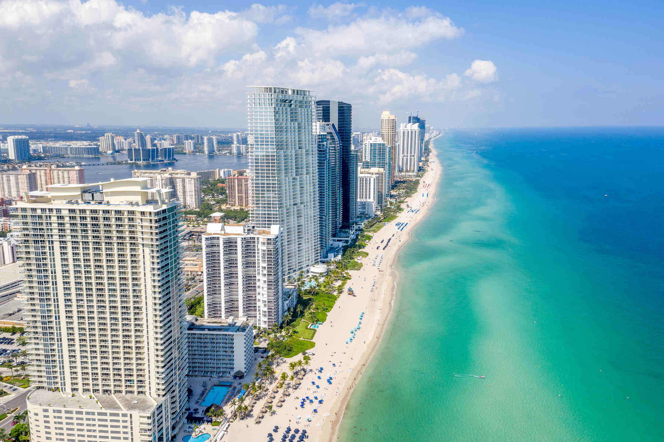 Comprar una propiedad en Miami a nombre propio o de una empresa